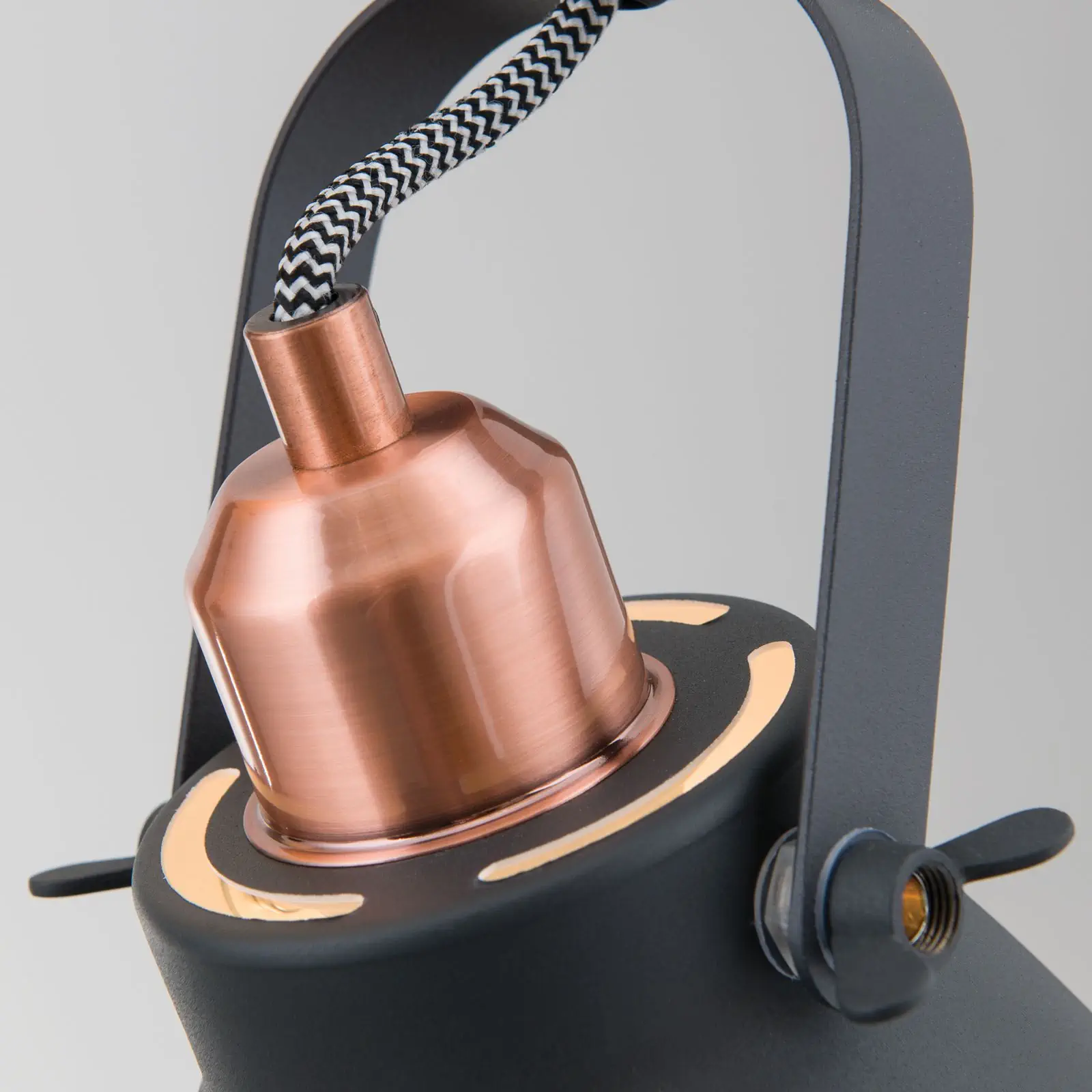 Viseća lampa THEKE, četiri izvora svetla, crno‑bakarna - 6