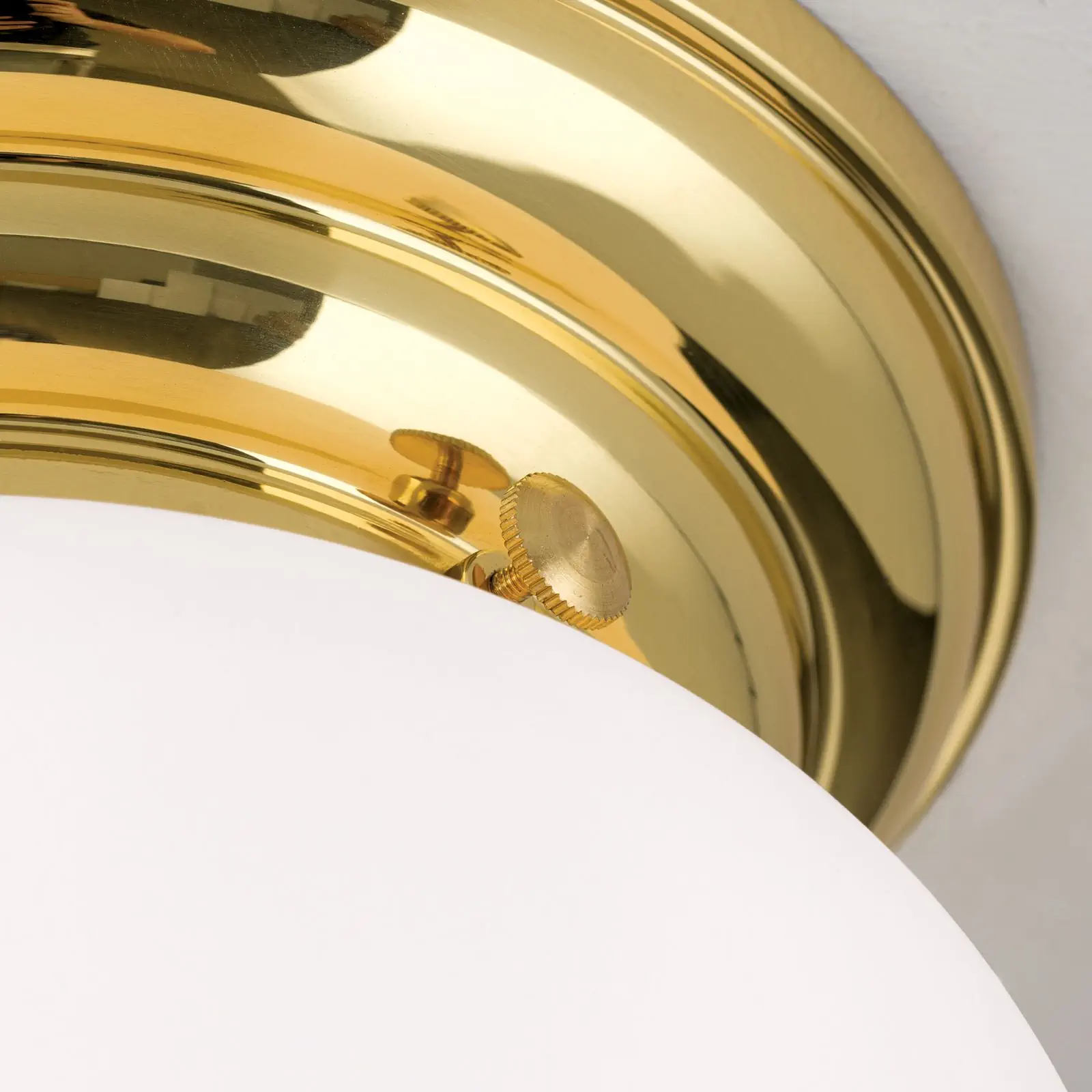 Plafonska lampa WIENER NOSTALGIE, sjajni mesing, sa opal-mat staklom, Ø 18 cm - 6