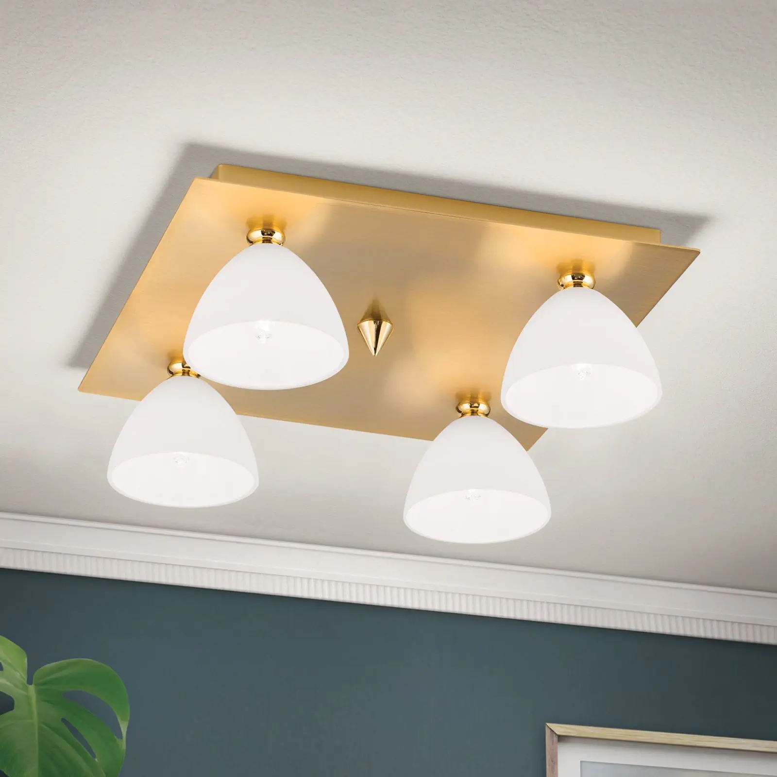 Plafonska lampa OPALDESIGN, 4 izvora svetla, mat zlato, sa opalnim staklom - 2