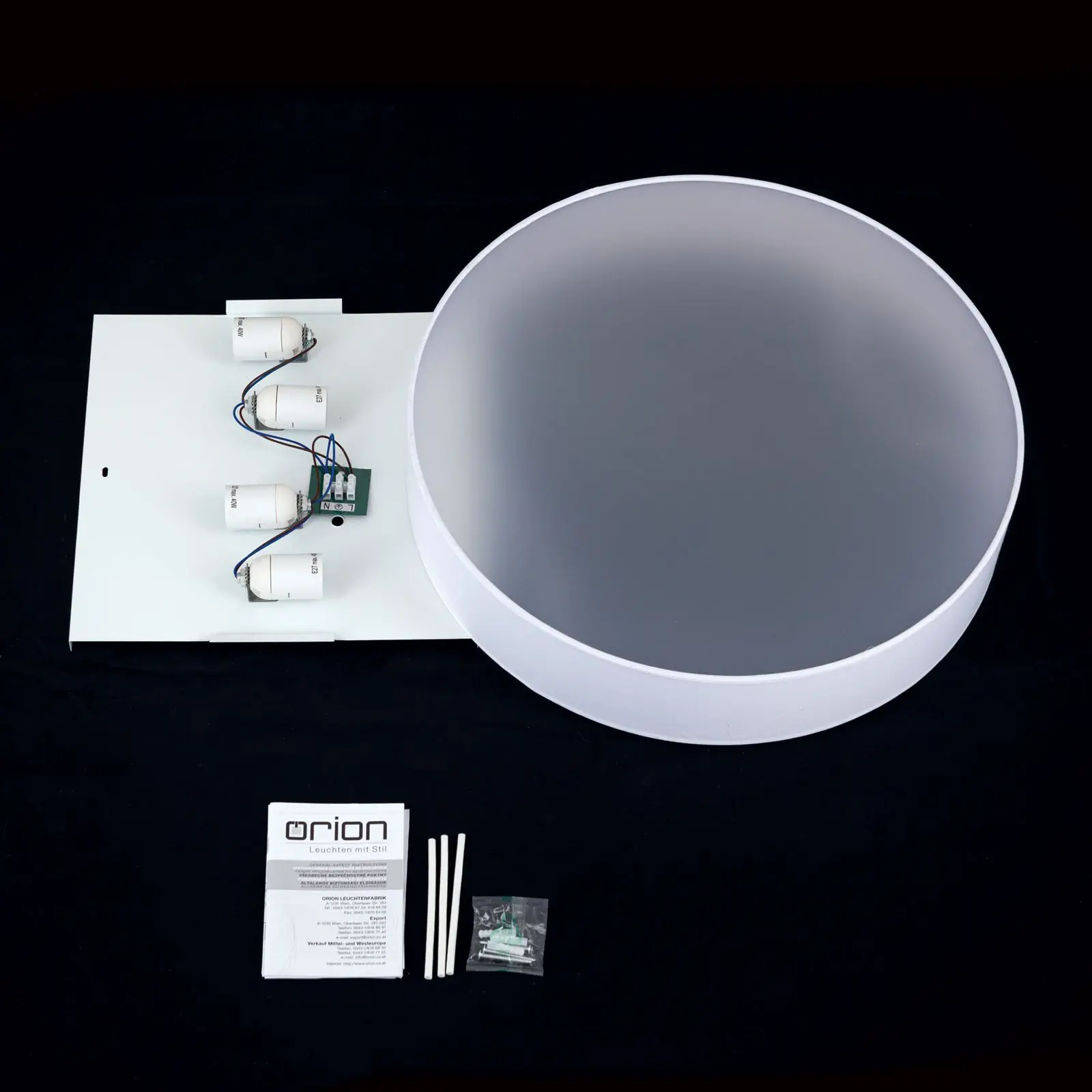 Plafonska lampa UFO, bela - 8