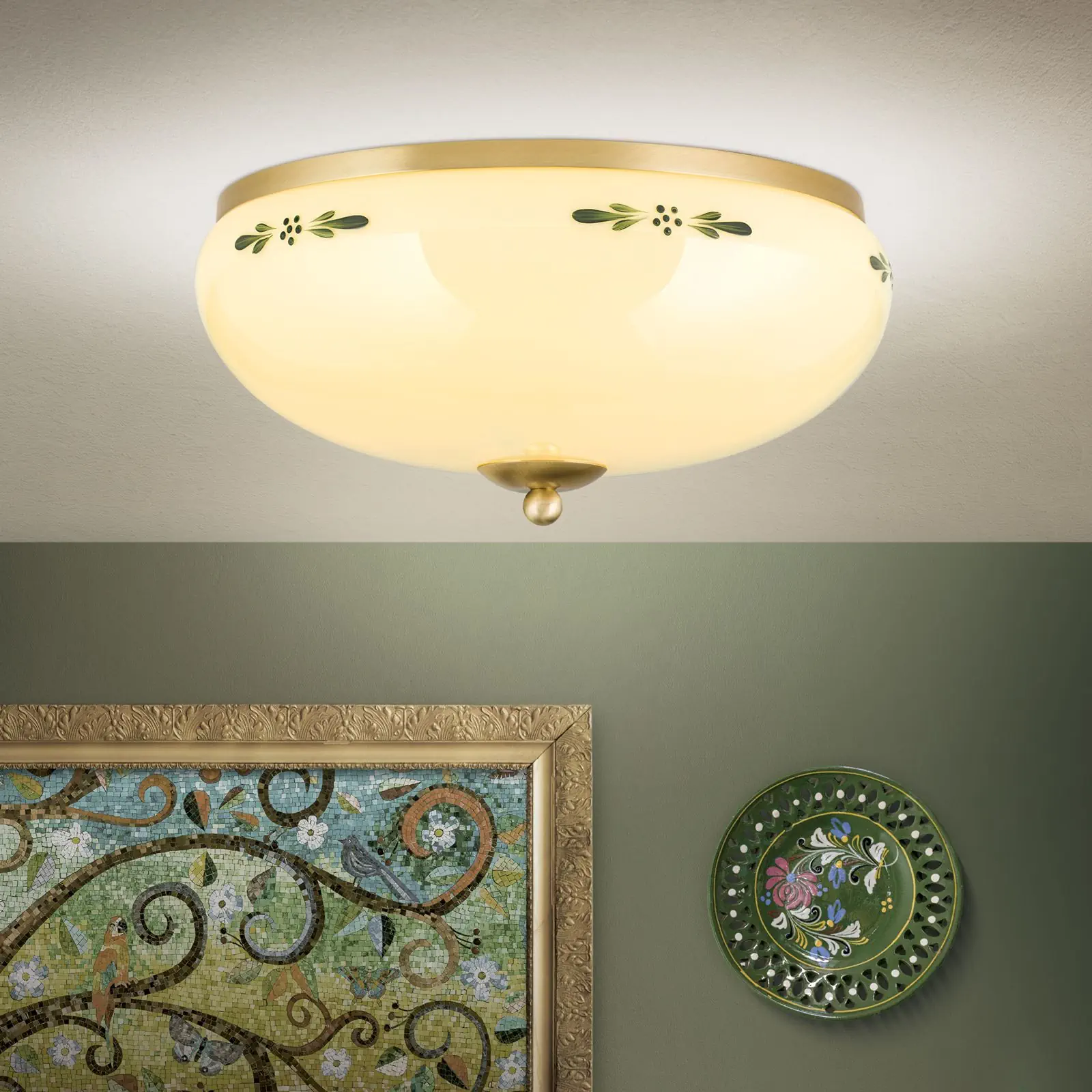 Plafonska lampa LANDHAUS, mesing, sa zelenim dekorom, sa ukrasnim dugmetom, Ø 35 cm - 1