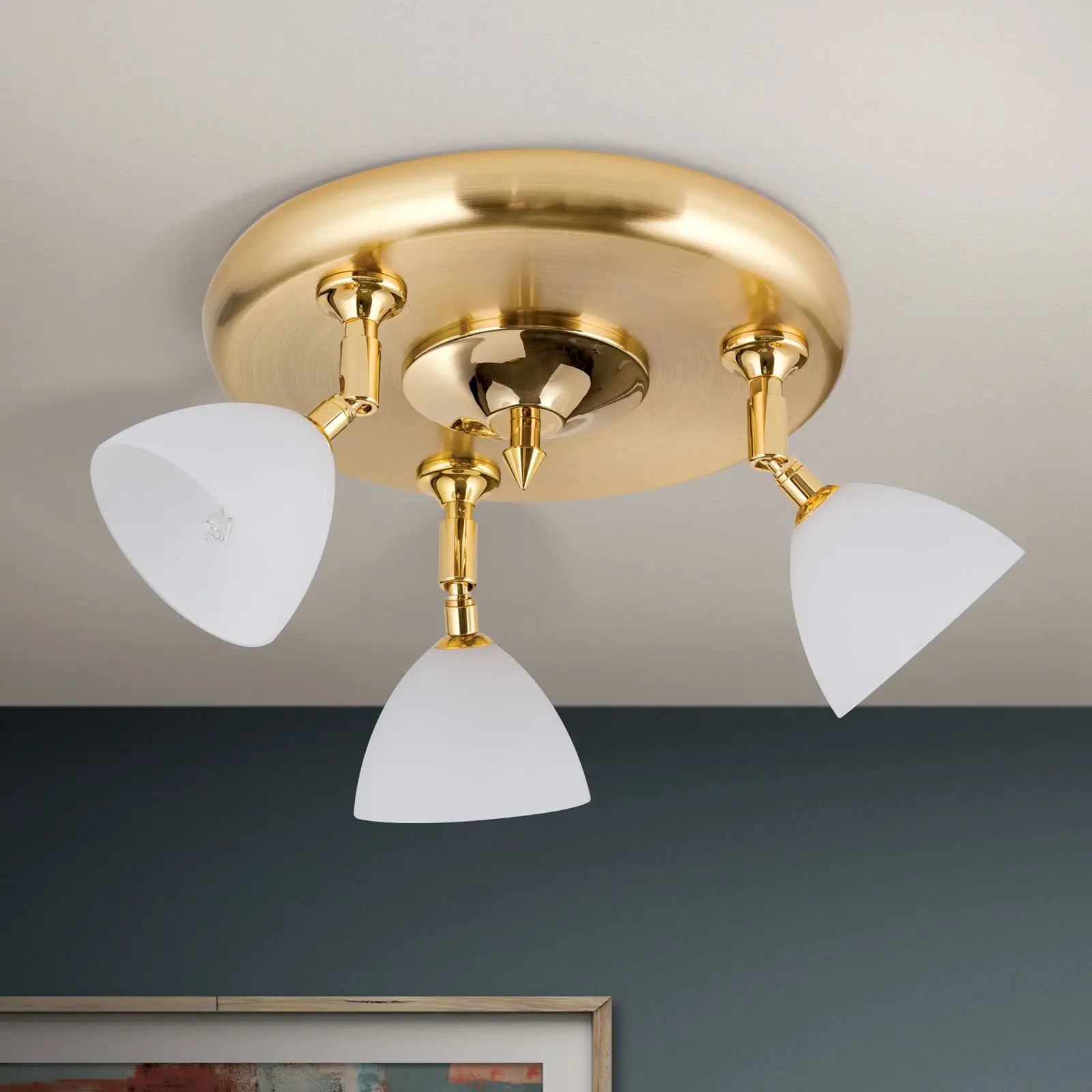 Okrugla spot lampa OPALDESIGN, 3 izvora svetla, mat zlatna, sa opalnim staklom - 3