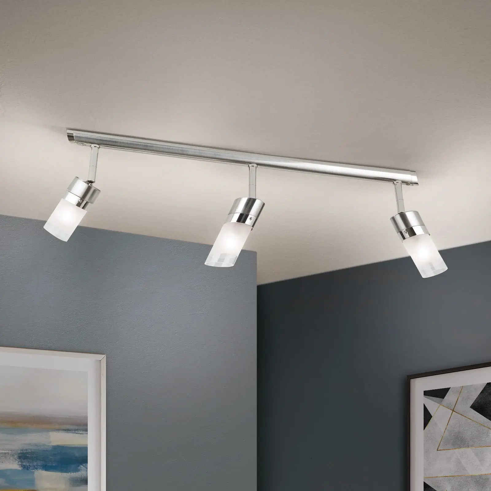 Trostruka spot lampa SPOT EXCLUSIVE, saten hrom završna obrada, sa saten difuznim staklima