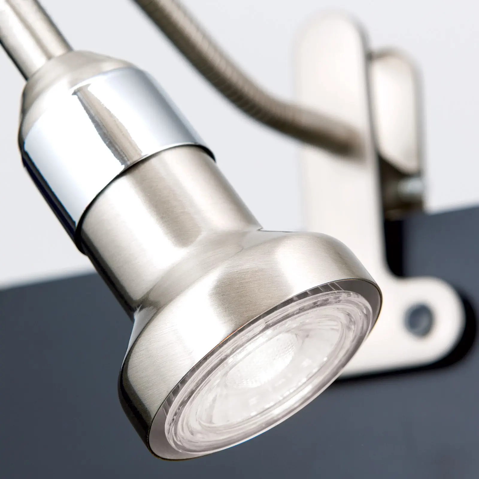 Spot lampa sa stezaljkom SEBA, 1 izvor svetla, satenirana - 6