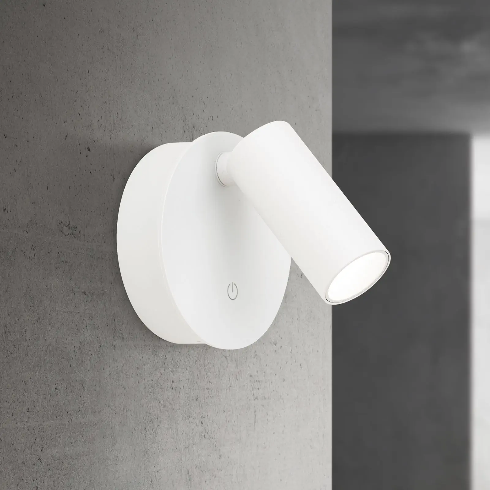 LED punjiva lampa LUXY, bela