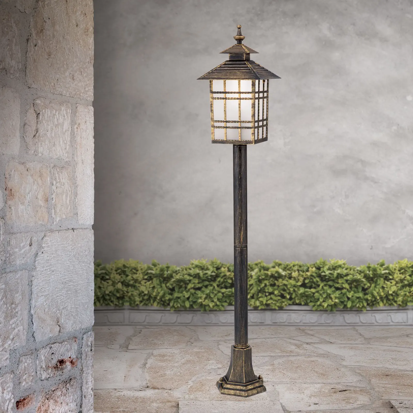 Spoljašnja stubna lampa KIKO, patina