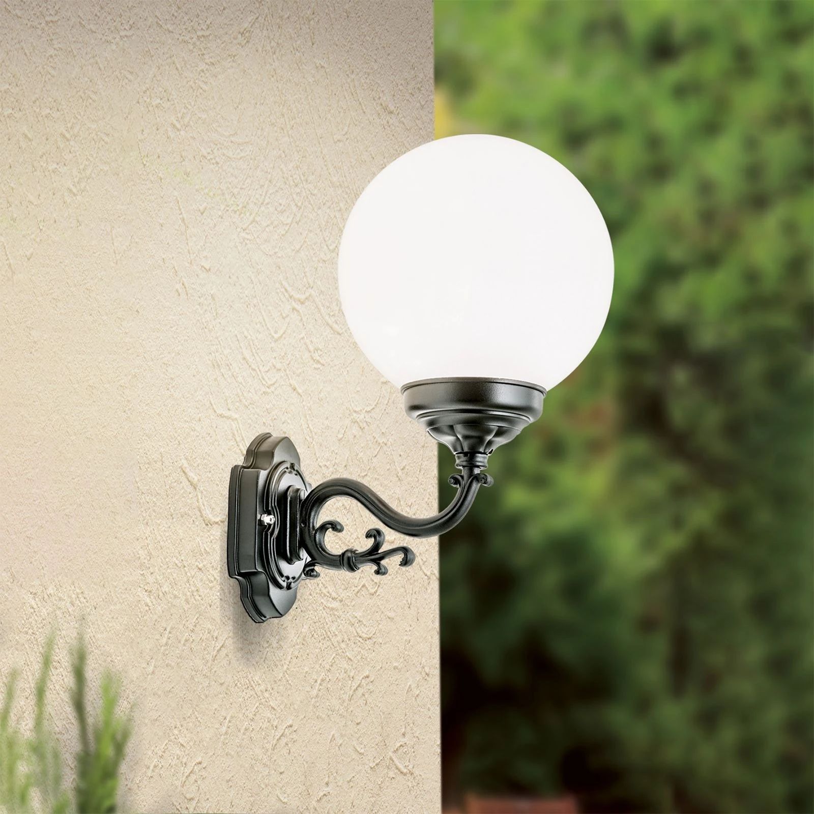 Spoljašnja zidna lampa REIKA, crna - 2