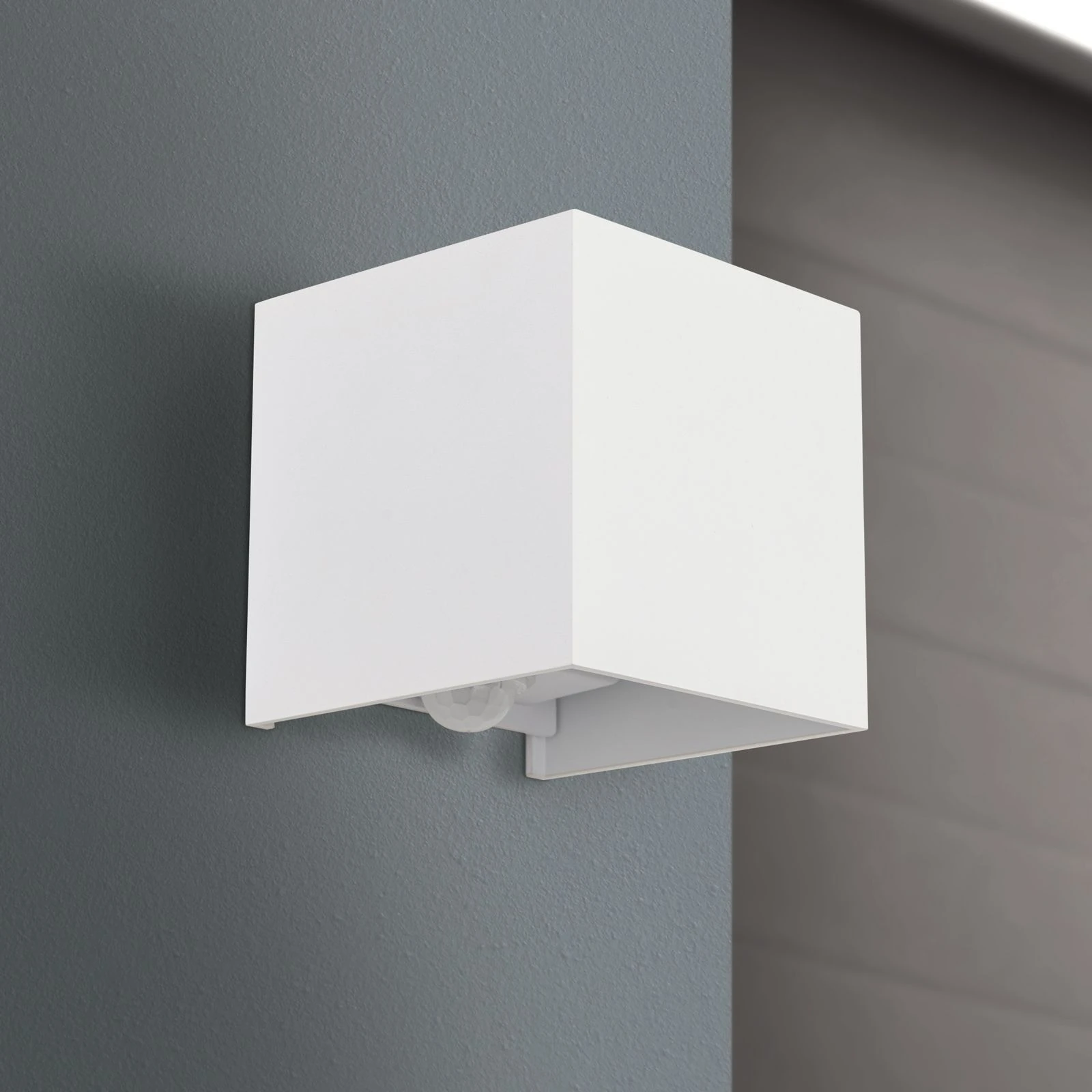 LED spoljašnja zidna lampa CUBE-S, bela, senzor pokreta i sumraka - 3