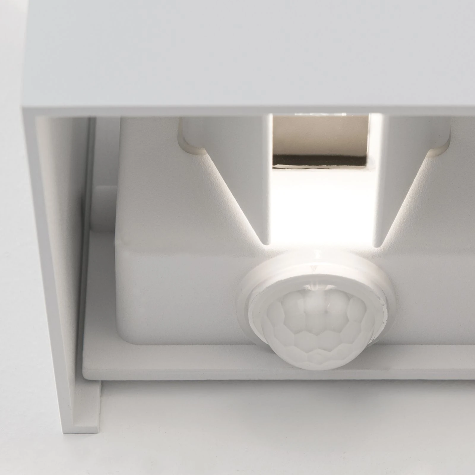 LED spoljašnja zidna lampa CUBE-S, bela, senzor pokreta i sumraka - 6