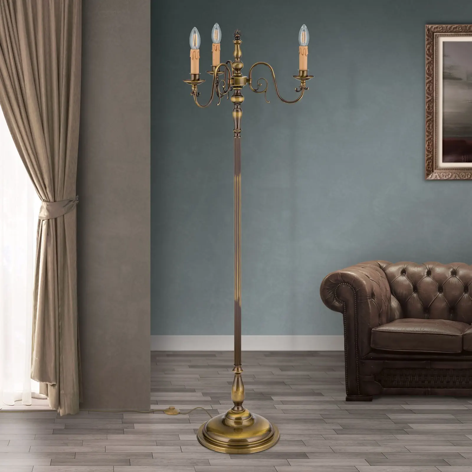 Stilizovana podna lampa FLÄMISCH, 3 držača sijalica, završna obrada u antiknom mesingu - 3