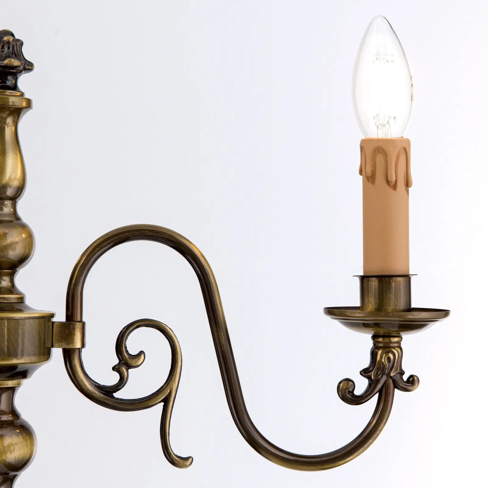 Stilizovana podna lampa FLÄMISCH, 3 držača sijalica, završna obrada u antiknom mesingu - 6