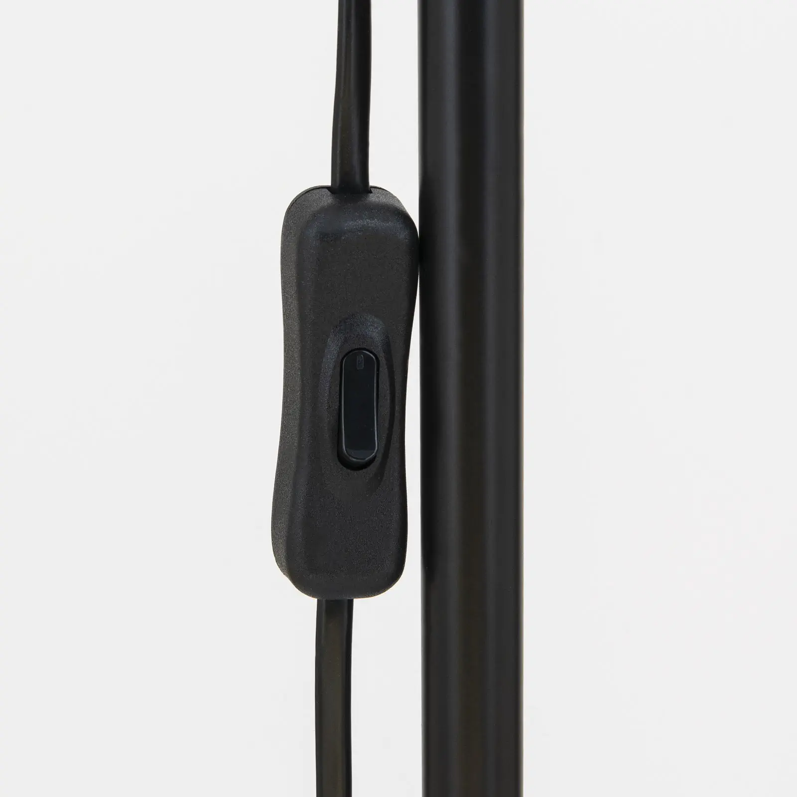 Podna lampa DOTTY, crni mesing - 6