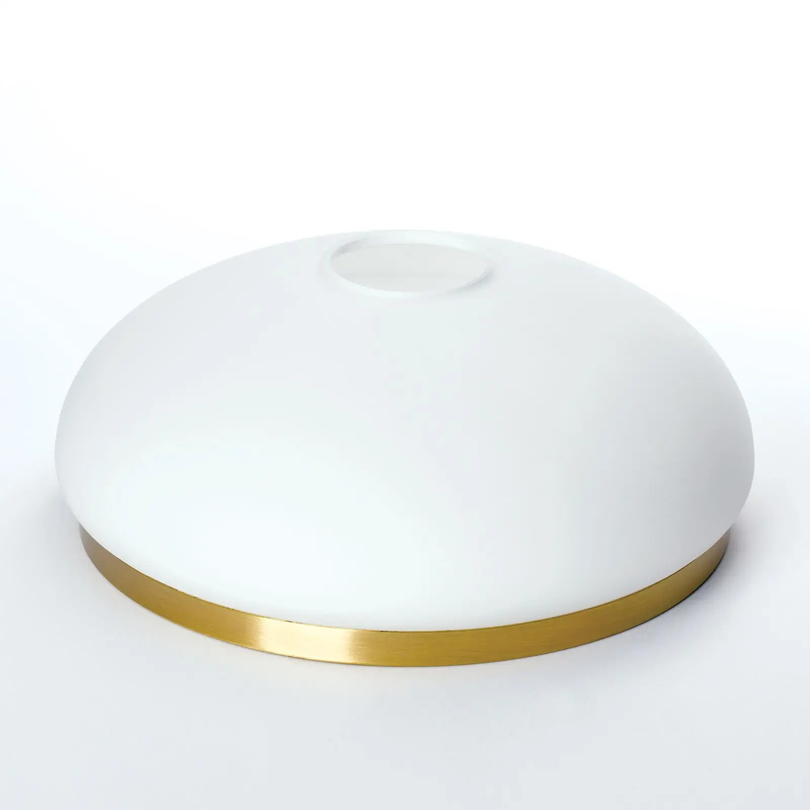 Stakleni abažur LANDHAUS 412, Ø 195 mm, opal mat sa mesinganim prstenom